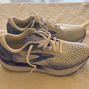 Brooks Ghost Running Shoes - White and Blue Accent